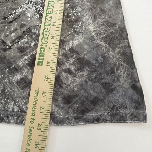 Chico's Velvet Top Women’s Size 1/M Silver Gray Embossed Holiday Chic Glam Party - Picture 9 of 10